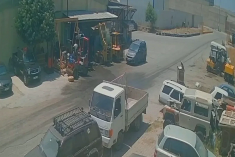 Temizlik yaparken feci kaza! Yıkama sırasında elektrik akımına kapıldı