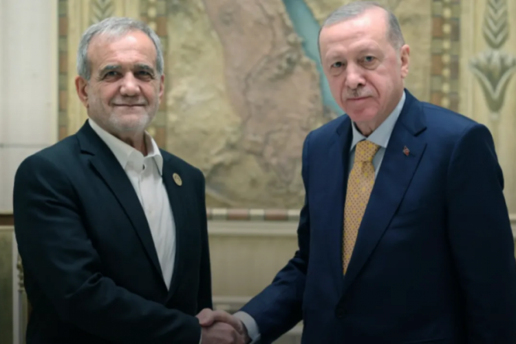 Cumhurbaşkanı Erdoğan Pezeşkiyan ile görüştü