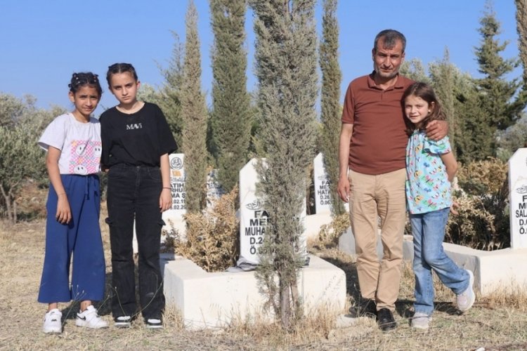 Depremde eşi ve 3 evladını yitiren baba, enkazdan kurtardığı 4 çocuğuyla hayata tutunmaya çalışıyor