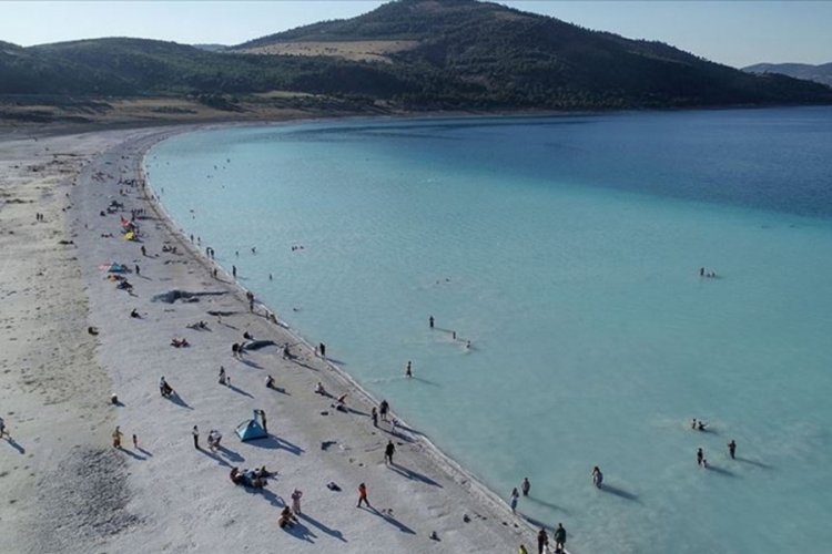 Salda Gölü'nde korkunç olay! Baba ile 12 yaşındaki oğlu can verdi