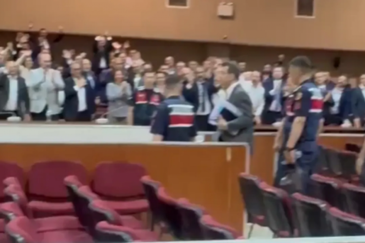 İşte 19 Mart'tan sonra İmamoğlu'ndan gelen en net görüntü