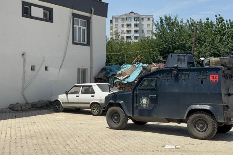 Diyarbakır'da tartıştığı babasının başına çekiçle vurdu