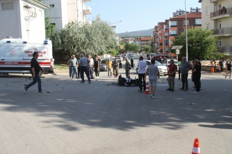 Konya'da minibüs ile çarpışan motosiklet sürücüsü öldü