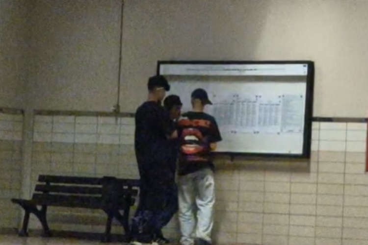 Bursa'da metro istasyonunda akılalmaz anlar!