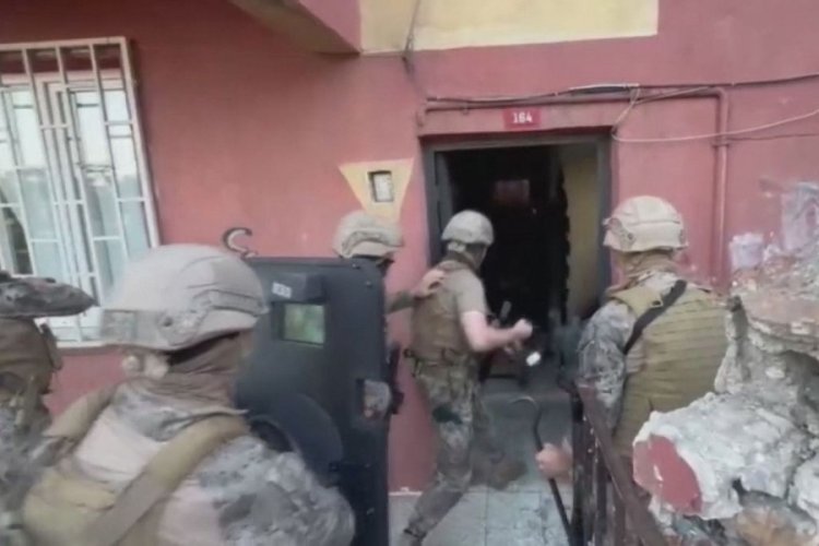 İstanbul'da suç örgütüne operasyon: 22 zanlı yakalandı