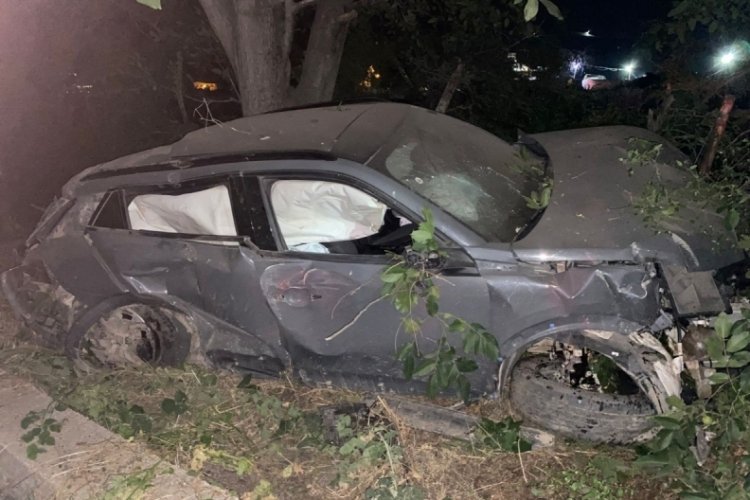 Bursa'da gece yarısı 2.42 promil alkollü kaza!