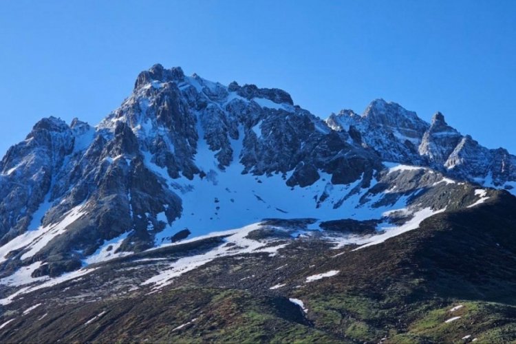 Rize'de haziran sürprizi Beyaza büründü