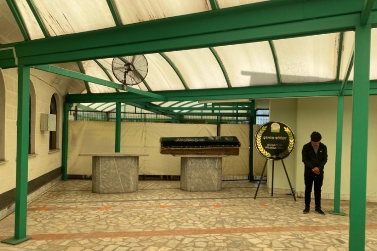 21 yaşındaki hastane çalışanı evinde ölü bulundu