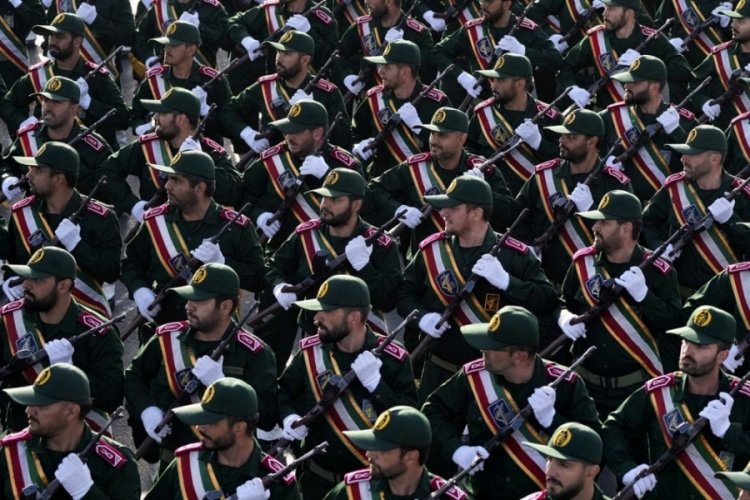 İran'dan korkutan sözler: Ya cehennemi yaşayacaklar ya kaçacaklar