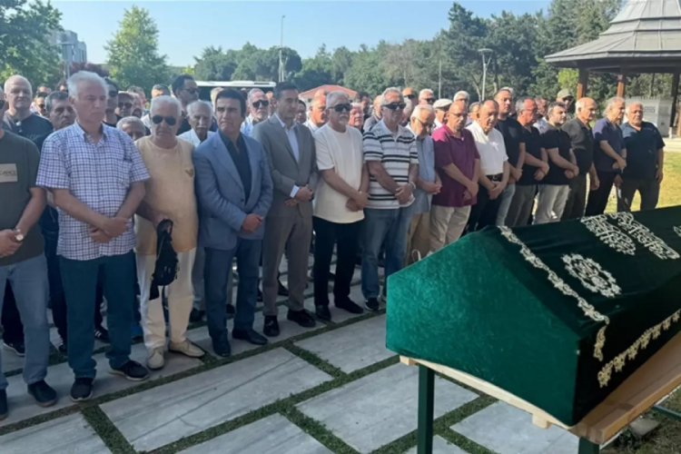 Usta sanatçı son yolculuğuna uğurlandı