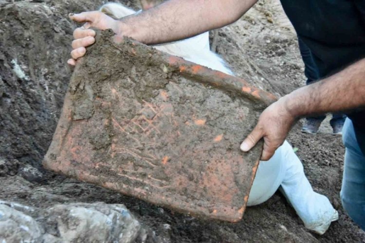 Yol kazısında bulunan kalıntılar şoke etti!