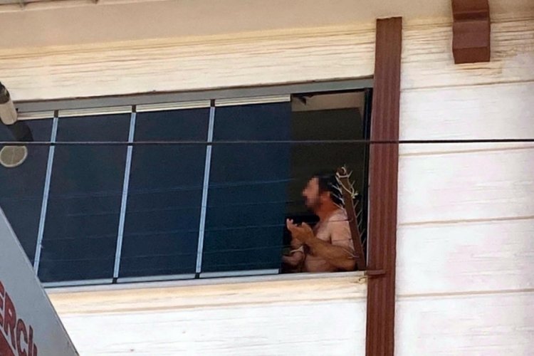 Evin balkonunda korkunç olay! Küçücük bebeğe dehşeti yaşattı
