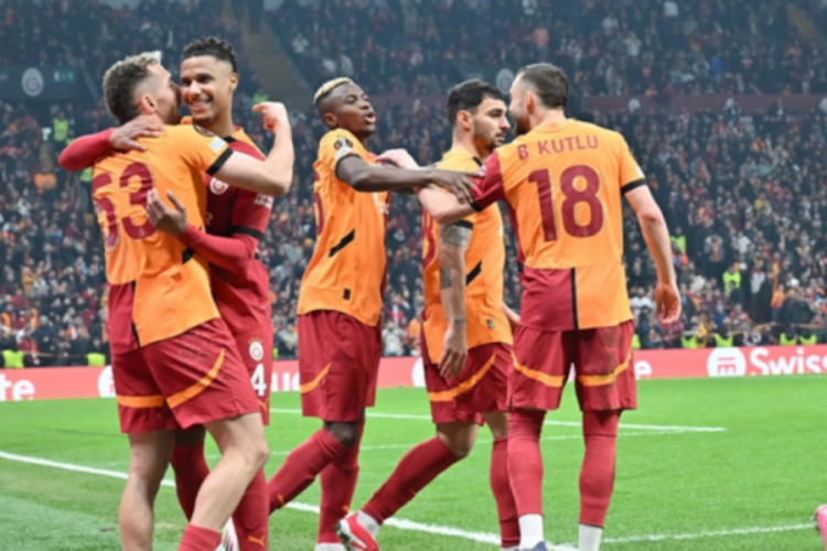 Galatasaray'ın forma sponsoru belli oldu