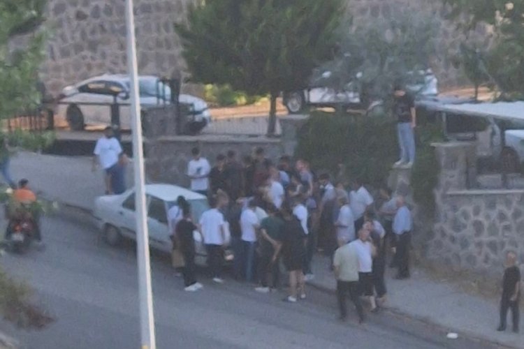 Gaziantep'te sokak ortasında 2 kardeşe silahlı saldırı