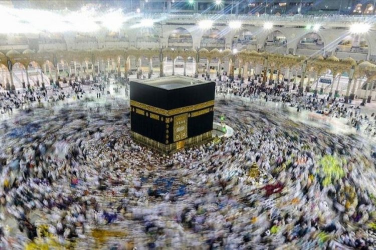 Suudi Arabistan'da 12 bin 500 kadar İranlı hacı mahsur kaldı