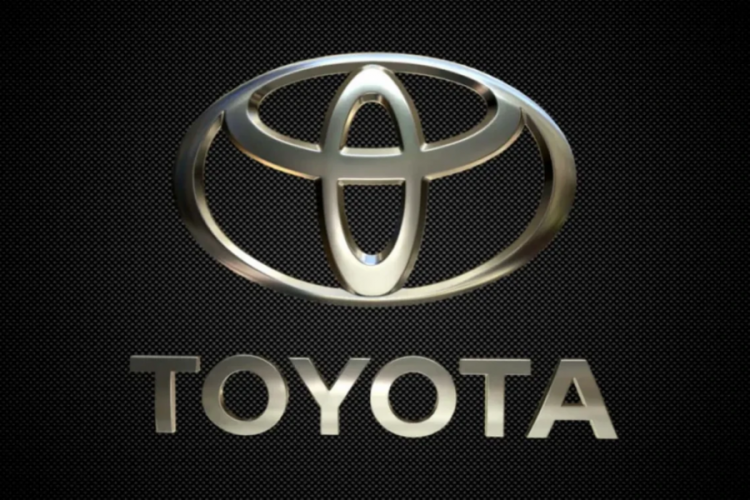 Toyota'dan devrim gibi karar! İki modeli üretimden kalkıyor