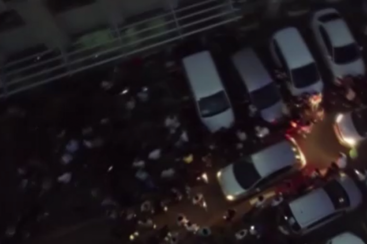 'Sarallar'ın bir kısmı içerde bir kısmı dışarda!