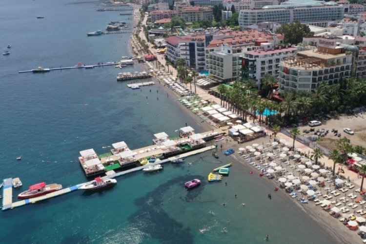 23 yıldır Marmaris'te tatil yapan İngiliz çift: İngiltere'den daha ucuz, daha güzel
