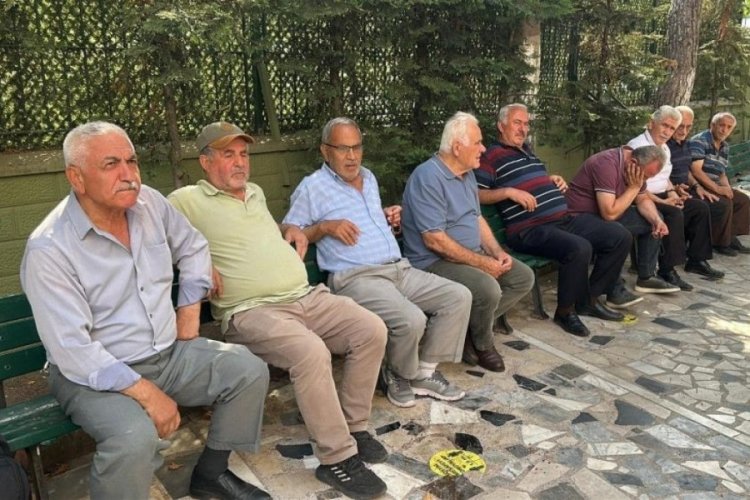 İmam camiyi kilitledi, olanlar oldu...