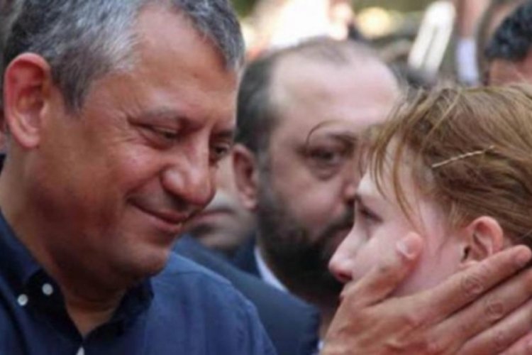 Özgür Özel, Ferdi Zeyrek'in kızı Nehir'i YKS için okula bizzat kendi getirdi