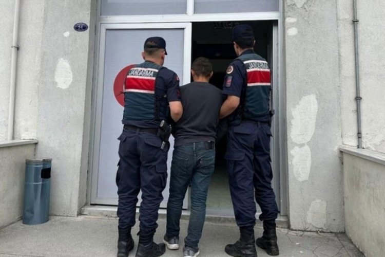 Askeri yasak bölgede yakalandı: 14 suç kaydı çıktı