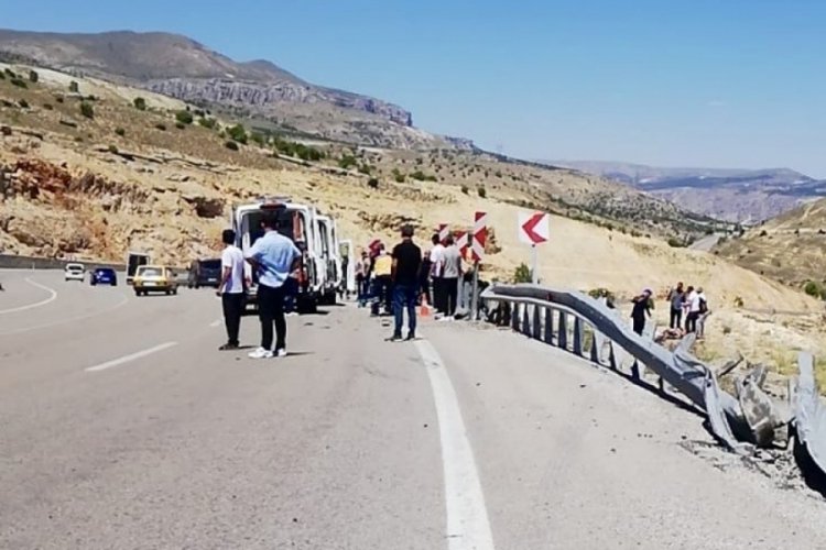 Feci kaza! Ölü ve yaralılar var