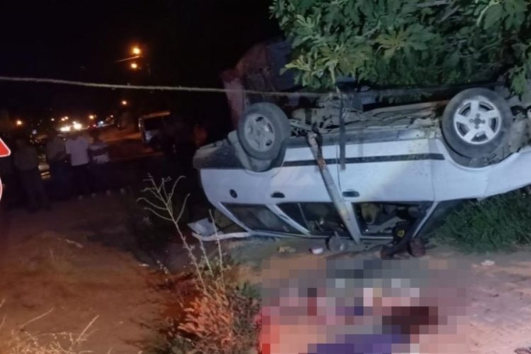 Hafif ticari araç takla attı: 1 ölü, 1 yaralı