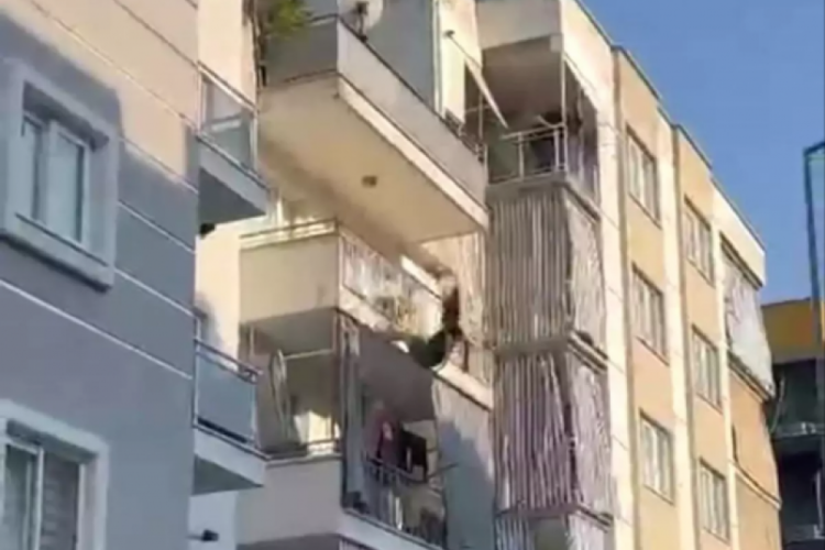3. kattan aşağı kendini bıraktı! Yakınları sinir krizi geçirdi
