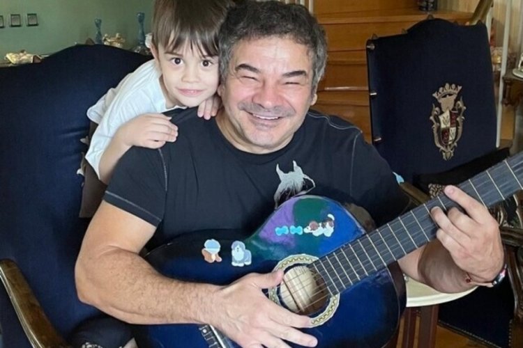 Şarkıcı Akın'dan Shakira itirafı