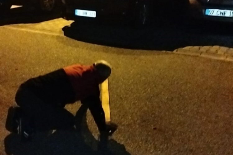 Araçların içerisine giren fareler vatandaşları alarma geçirdi