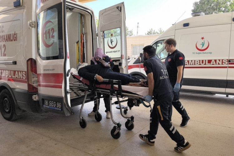 Bursa'da otomobiller çarpıştı: 4 yaralı