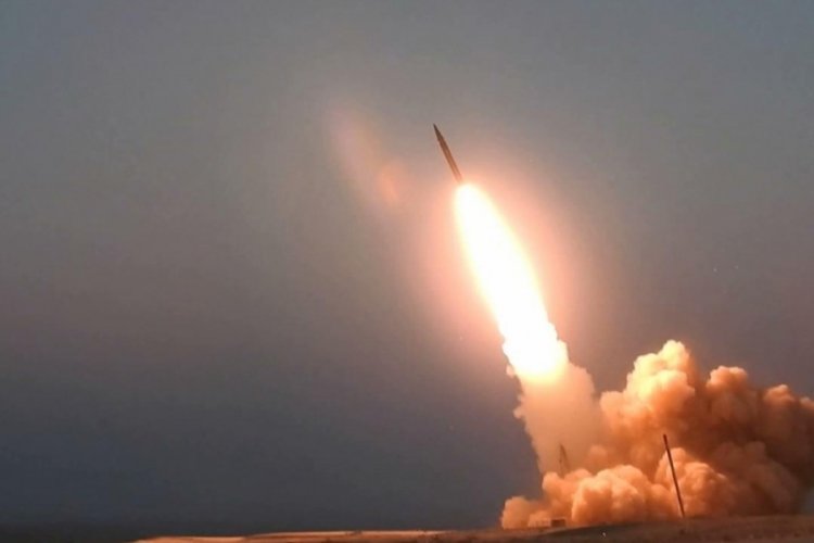 İran, İsrail'e bir dizi yeni füze saldırısı düzenledi: 4 kişi hayatını kaybetti