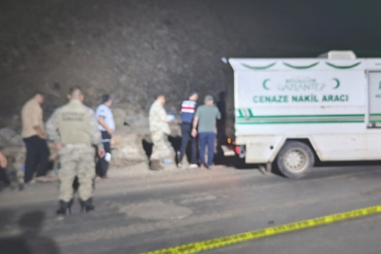 Gaziantep'te motosiklet devrildi: 2 ölü