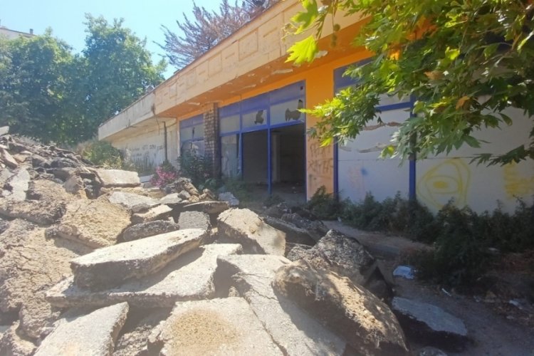Bursa'nın yanı başında dehşet! Boğazını keserek öldürdü