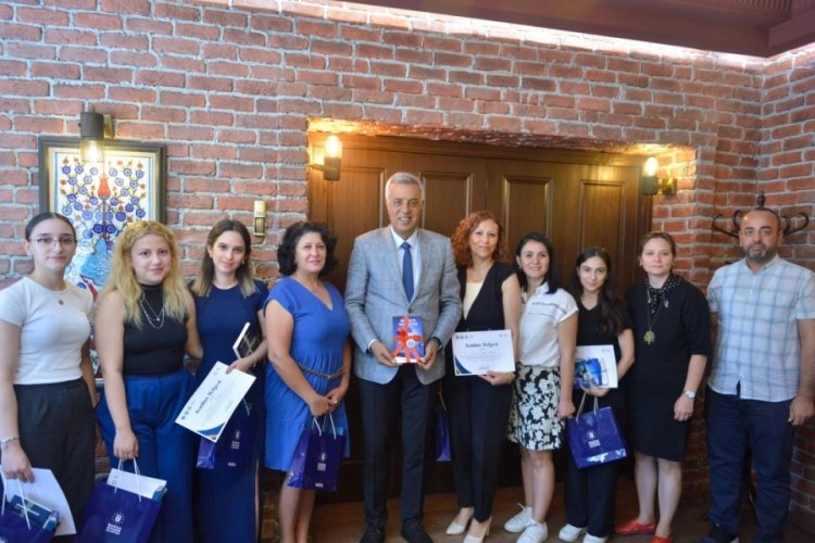 Bursa'da 'Esnek Oyun Alanı Projesi'yle çocuklar eğlenerek öğrendi