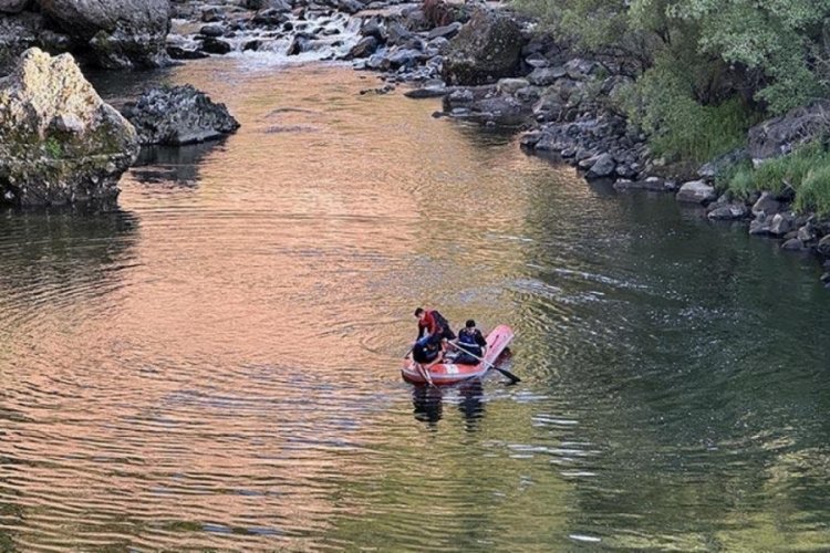 Ardahan'da nehre giren 2 kişiden acı haber