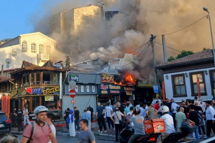 Bursa'nın göbeğindeki restoranda yangın paniği!