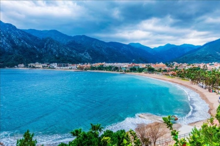 4 Avrupa tatil beldesine acil seyahat uyarısı: Binlerce kişi hastalandı, 9 kişi öldü