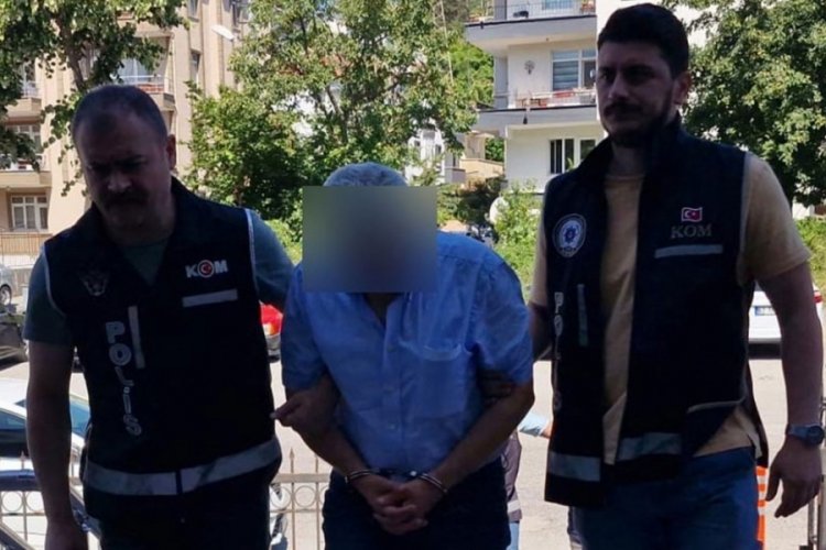 Müze müdürü ve muhasebecisine gözaltı