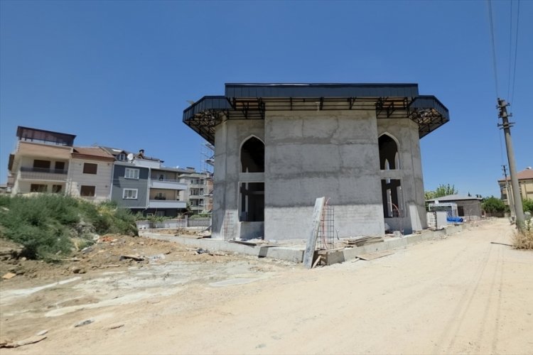 Bursa'da çatıdan düşen işçi yaralandı!