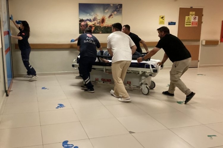Bursa'da şoförden insanlık dersi! Hastaneye yetiştirdi...