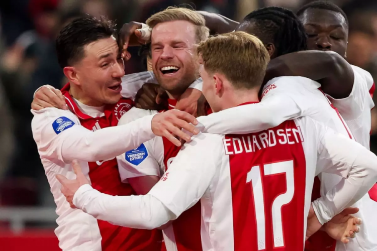 Ajax, 7 oyuncusunu takımdan yolluyor