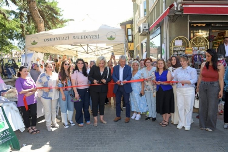 Bursa'da üretici kadınlar Sümbüllü Bahçe'de buluştu