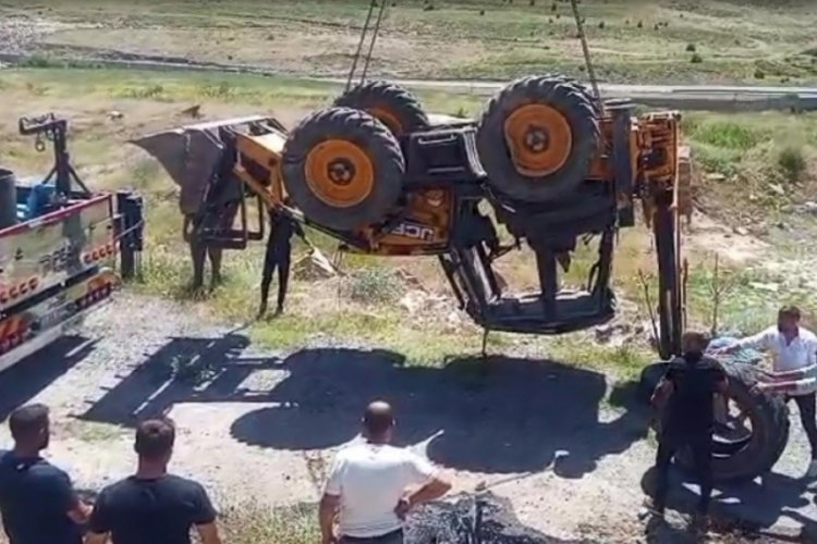 İş makinesi kaza yaptı: 1 yaralı