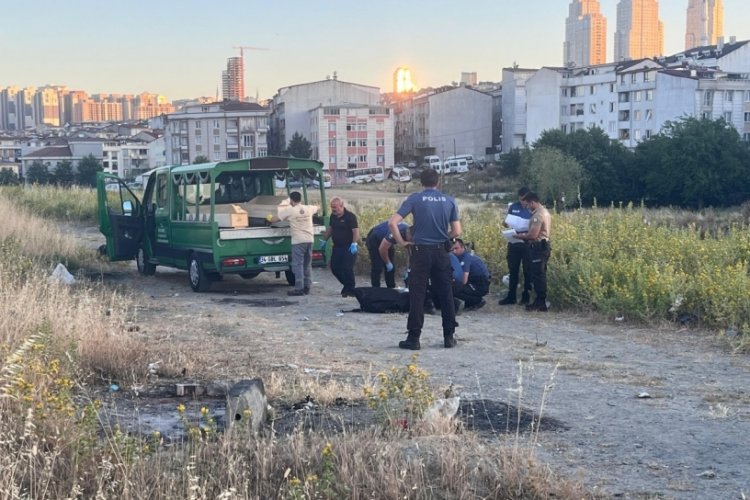2 gündür haber alınamayan adam boş arazide ölü bulundu