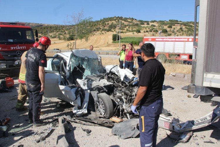 Yürek parçalayan kaza! Baba ve evlatları can verdi...