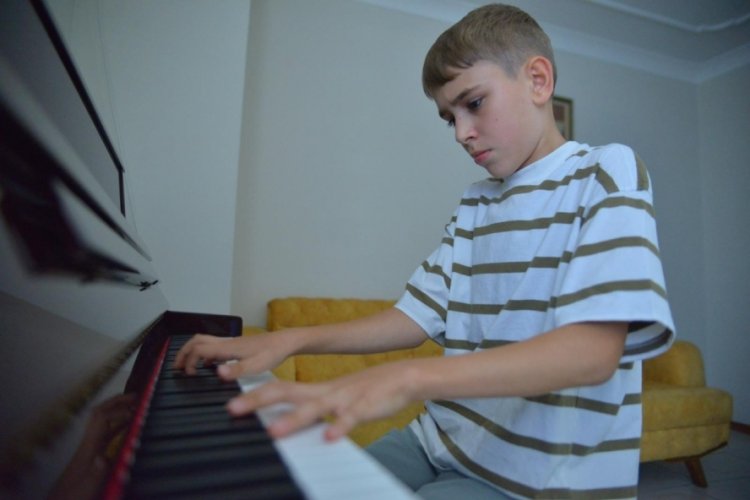 Bursa'nın Mozart'ı! 11 yaşında uluslararası ödüllerin sahibi oldu
