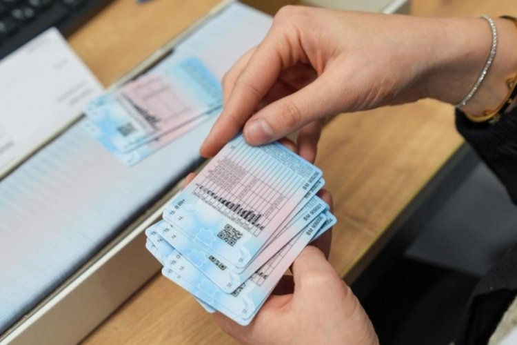 Eski tip ehliyetler için zaman daralıyor