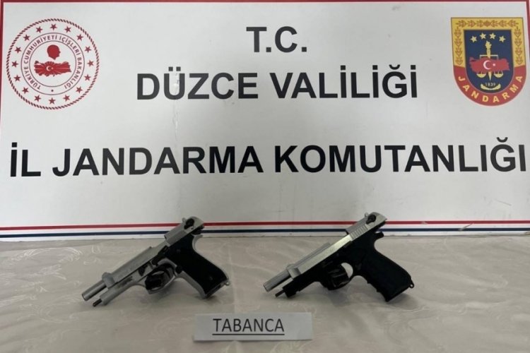 Düğünde havaya ateş edenler yakalandı