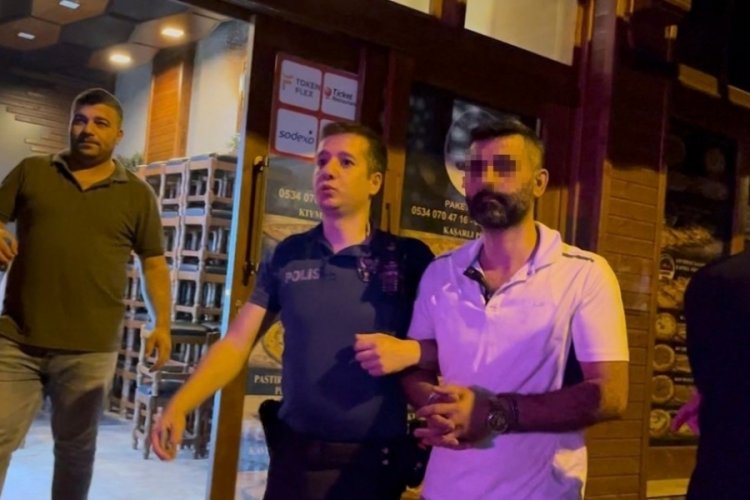 Bursa'da polise saldırdılar! Uyarı ateşine de aldırmadılar...